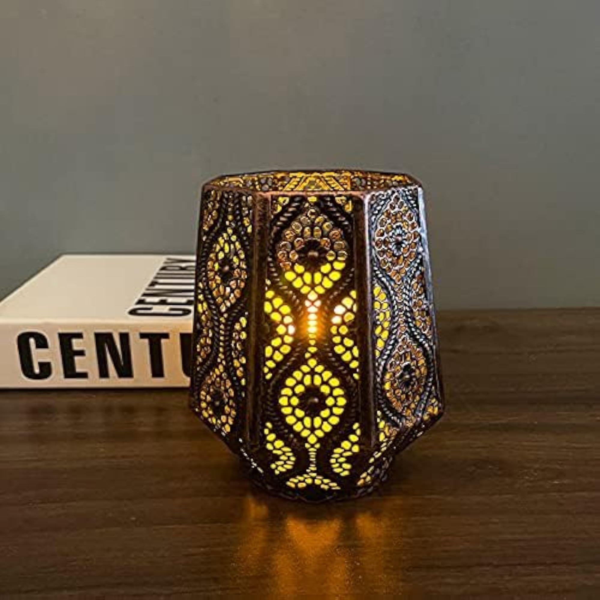 Iron Retro Candlestick Holder, Hollow Tealight Stand