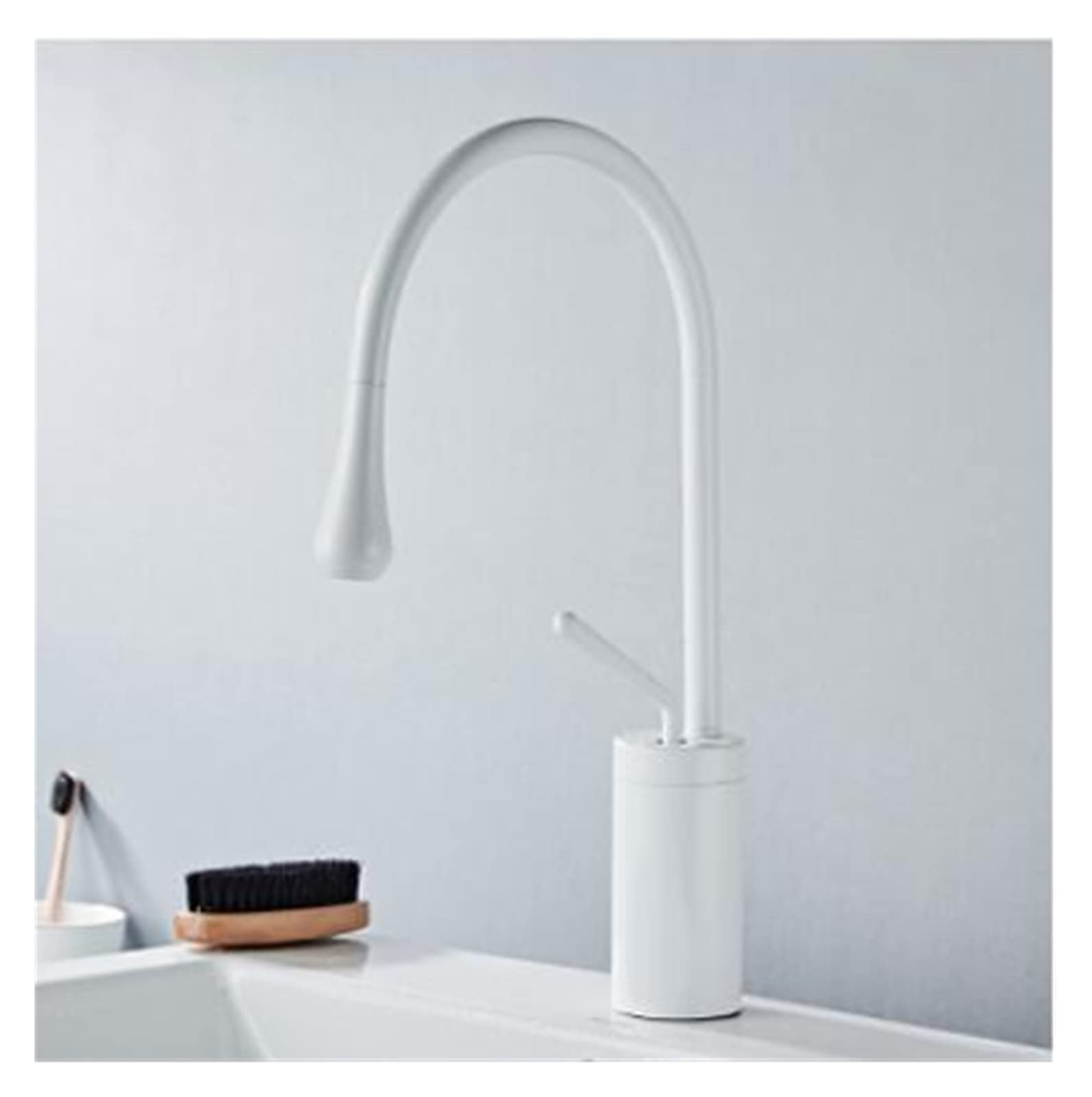 Robinet mitigeur de lavabo noir mat en laiton pour transformer votre salle de bain en spa nordique