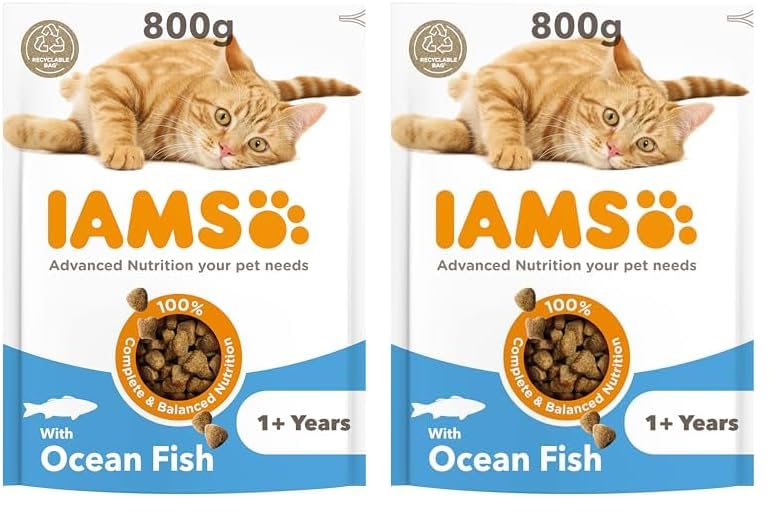 IAMS Complete Dry Cat Food for Adult 1+ Cats with Ocean Fish 800 g (Pack of 2)