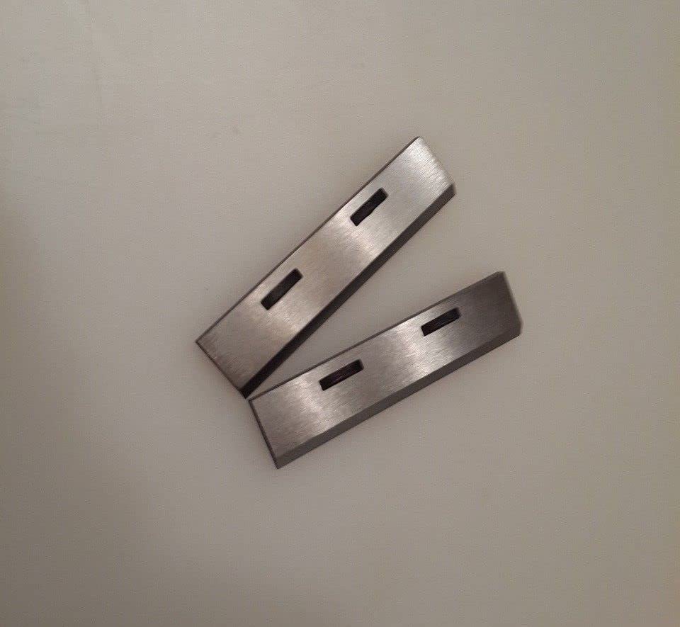 6 sztuk noży do strugania Bosch 75x18x3 Typ: 0590, 1590 P400