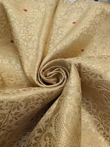 Soie brocart doré à motif paisley pour robe de soirée de prestige