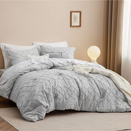 Image of Bedsure California King Comforter Set - Light Grey Comforter, Boho Tufted Distressed Vintage Bedding for Kids, 3 Pieces Farmhouse-style Bed Set for All Seasons, Fluffy Soft Bedding with 2 Pillow Shams