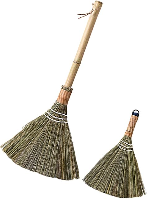 Generic Heavy Duty Corn Broom 2pcs Wooden Handle Natural Broom Corn bristles Heavy- Duty Upright Broom Outdoor Commercial Indoor Perfect for Courtyard Garage Lobby Mall Market Floor, 60x24cm