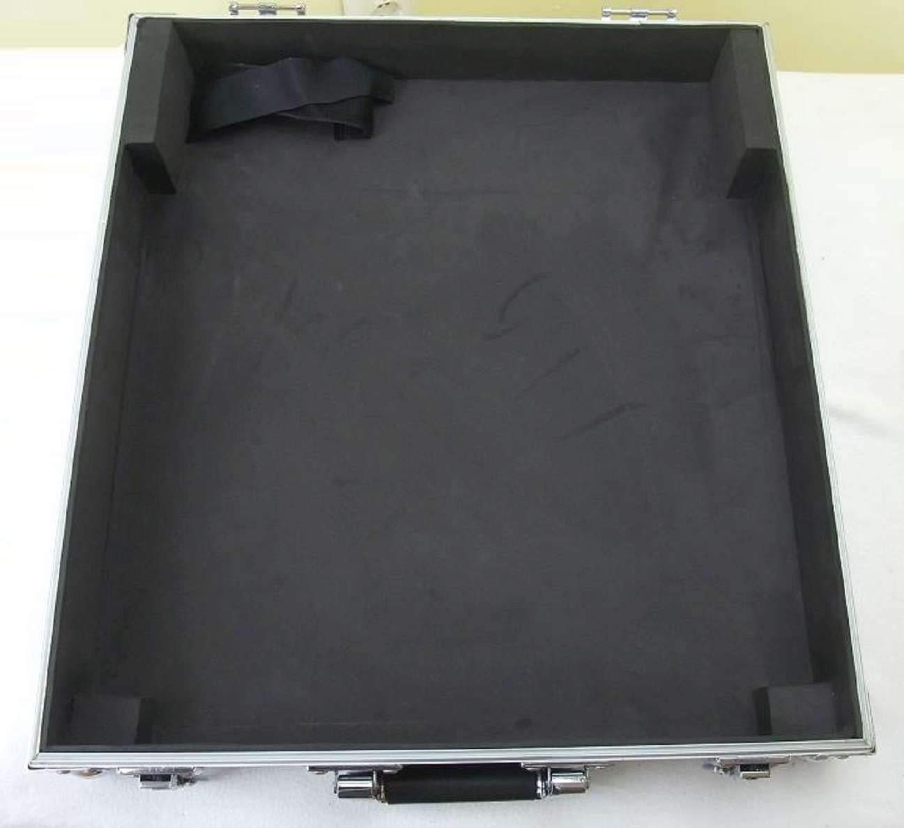 27250 Universal Mixercase, für bis zu 46,3 x 36,5 x 9,5 cm große Mischpulte (UMC-2)