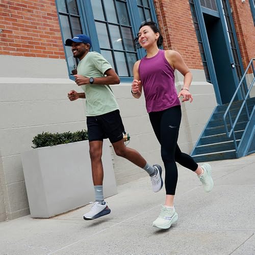 Image of Saucony Women's Triumph 22 Sneaker