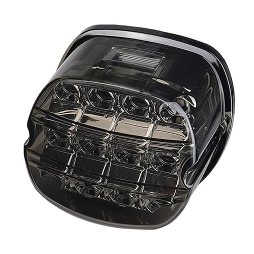 Luz trasera de freno para motocicleta en rutas nocturnas de Road King