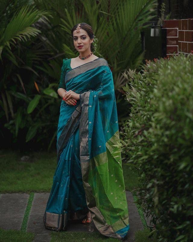 Image of Women's Banarasi Style Pure Kanjivaram Silk Jacquard Kanchipuram Pattu Saree With Un-Stiched Blouse (Sky blue)