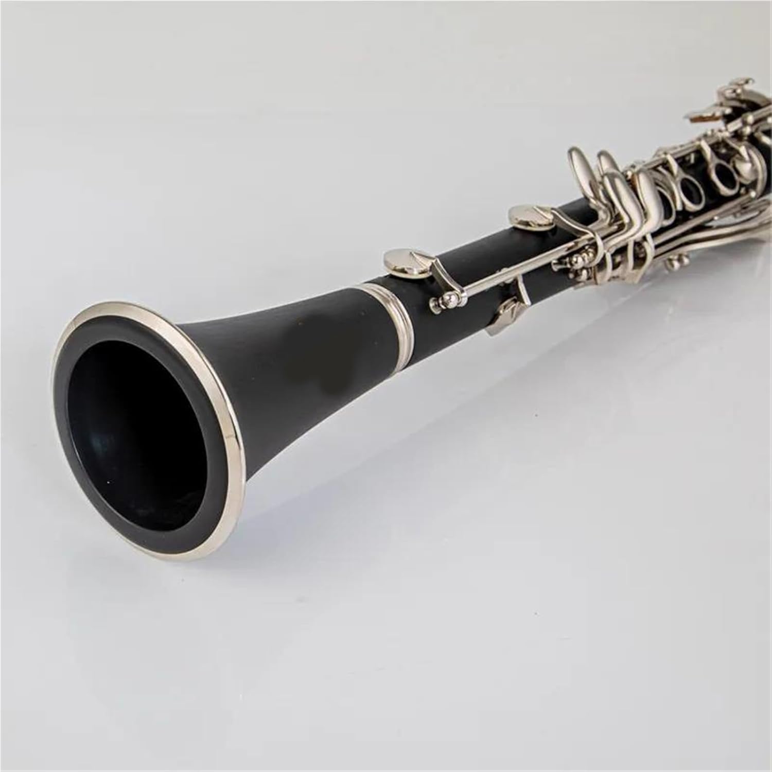 B flat Clarinet Professional Woodwind Instrument Black Body with Box Accessories Clarinet