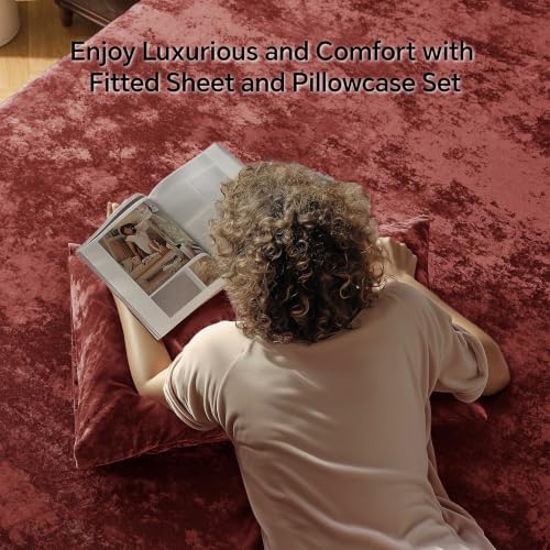 Image of BEDELITE Velvet Fitted Sheet and Pillowcase Set 3Pcs, Full, Burgundy | Double-Sided Plush Bottom Sheet, Luxuriously Soft & Warm, 360 Elastic & Corner Straps, 15 Inch Deep Pocket, Machine Washable