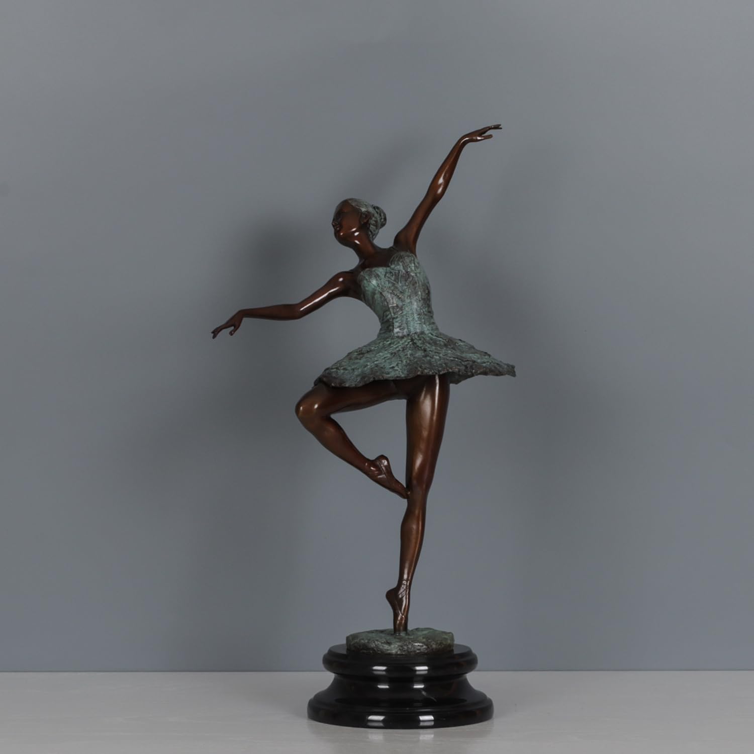 バレリーナ ブロンズ彫刻 約30cm Amazon.co.jp: ブロンズバレリーナ像モダンバレエダンス女性彫刻アート