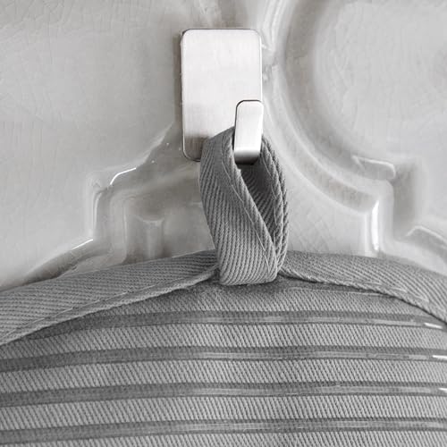 All-Clad Premium Pot Holder & Hot Pad: Heat Resistant to 500 Degrees - 100% Cotton, 10"x6.25" Hot Pad for Kitchen and Barbeque, 4-Pack, Titanium by All-Clad - Used condition - Image 3