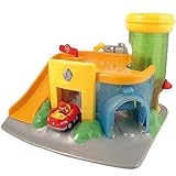 Descriptif produit : Ludique, solide et plein d'astuces, c'est le premier garage des tout petits avec rampe de lancement, ascenseur translucide, téléphone, pompe à essence avec bruitages, station de lavage électronique et même un petit parking. Livré avec 1 baby car et 1 personnage.Fonctionne avec 6 piles LR06 fournies.