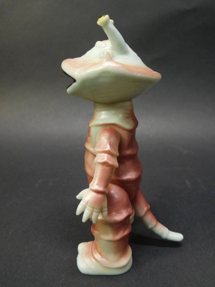 激レア ブルマァク G.カネゴン ハワイver 大ソフビ 約36cm ウルトラQ 激レア ブルマァク G.カネゴン ハワイver 大ソフビ 約36cm ウルトラQ