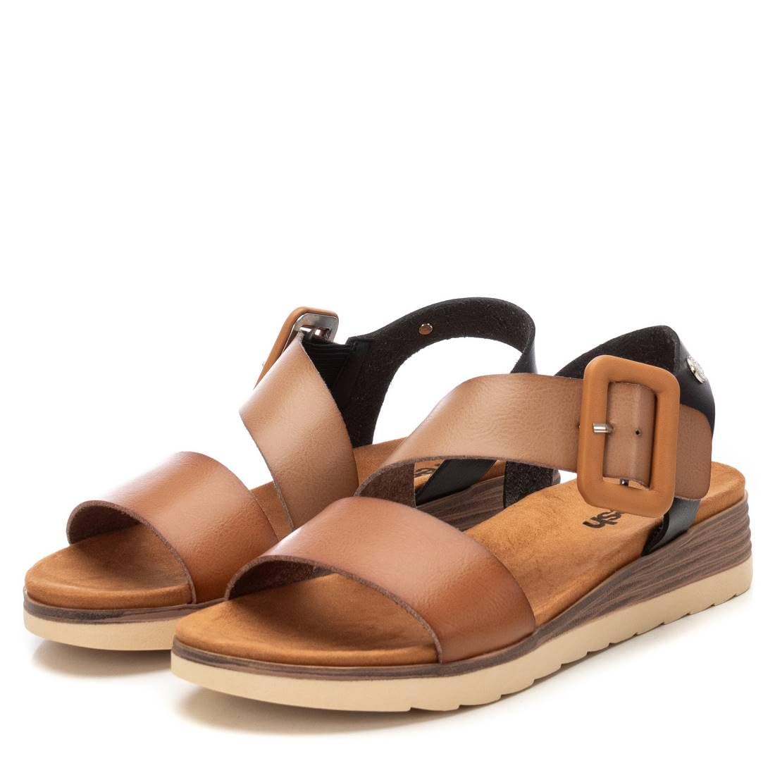 REFRESH - Sandały Kobiety - Wygodne i wszechstronne obuwie – moda casualowa