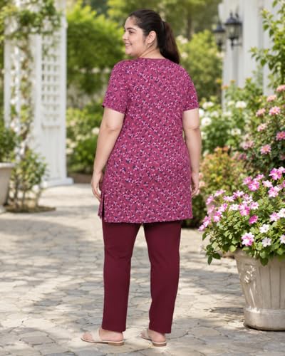 Image of In Love Women's All-Over Printed Cotton Plus Size Longline T-Shirt with Pockets