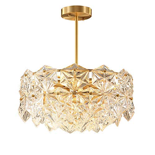 Lustre en cristal contre les pièces sombres : plafonnier laiton 8 lumières chic