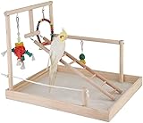 Los loros son los pájaros más inteligentes y lindos, este puesto de juguetes para pájaros también ofrece muchas áreas para posarse, una campana, una escalera y un columpio para que sus pájaros loros prefieran pararse, trepar o jugar con él.