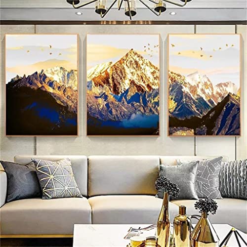 Poster montagne enneigée dorée pour illuminer un mur blanc vide - 4