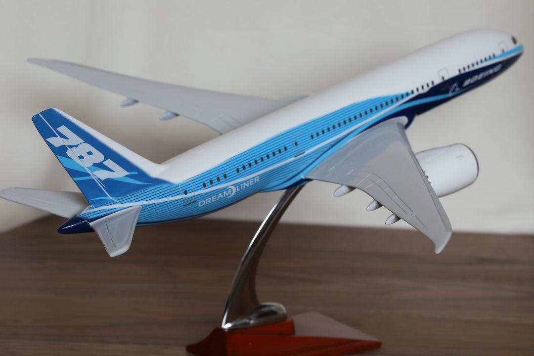 【レア】BOEING 787 模型 ハウスカラー レア】BOEING 787 模型 ハウスカラー - メルカリ