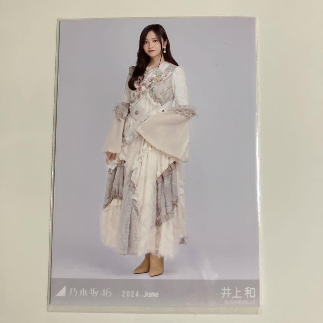 乃木坂46スペシャル衣装41 井上和 直筆サイン 生写真 乃木坂46スペシャル衣装41 井上和 直筆サイン 生写真 乃木坂46