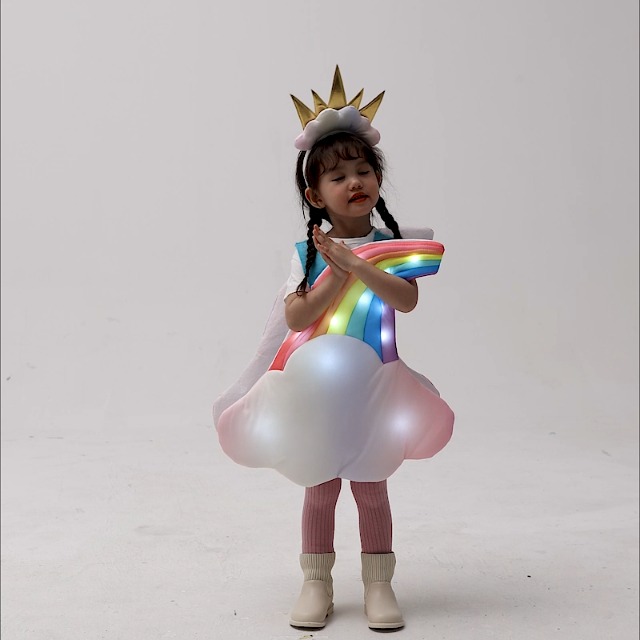 Disfraz infantil con luces de arcoíris y sol miniatura 7