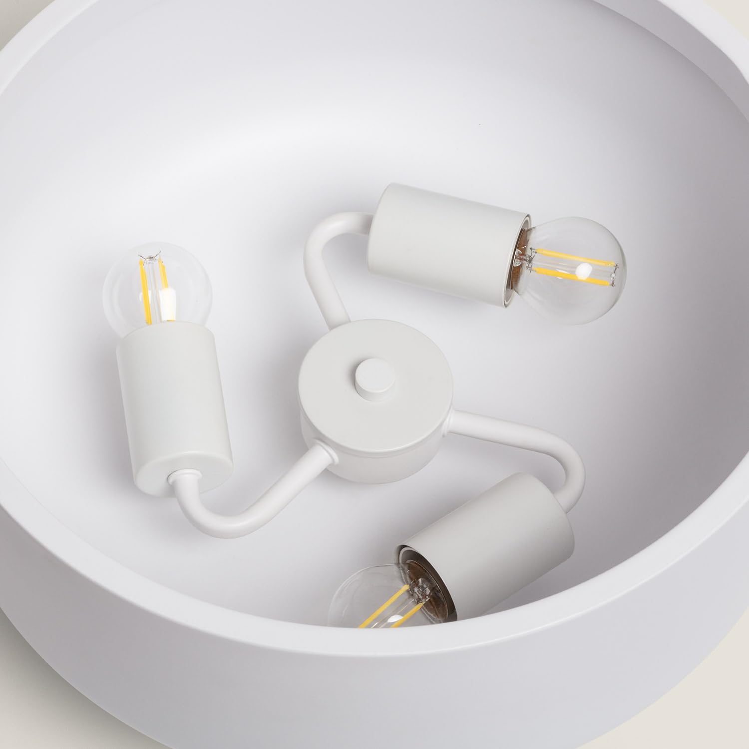 LEDKIA Plafoniera Metallo Lumpur Bianco | Compatibile con Lampadina E27 fino a 20W | Design Moderno e Resistente | Facile Installazione | Ø35 cm, Altezza 18 cm