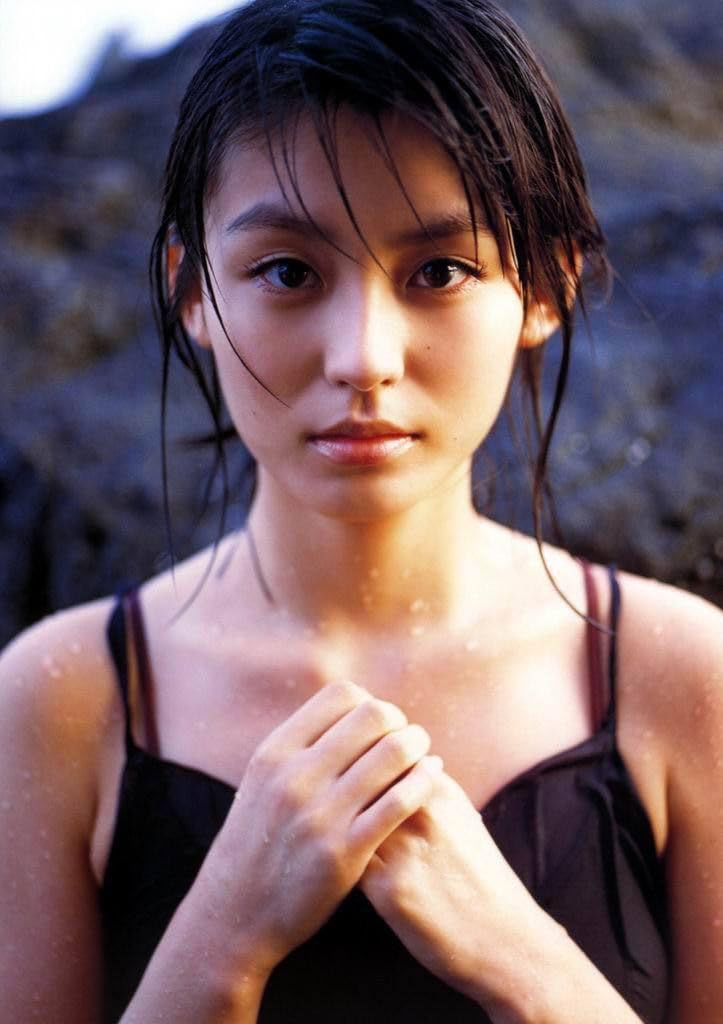 Amazon.co.jp: 本仮屋ユイカ_3 写真10枚 Lサイズ 女優 : おもちゃ