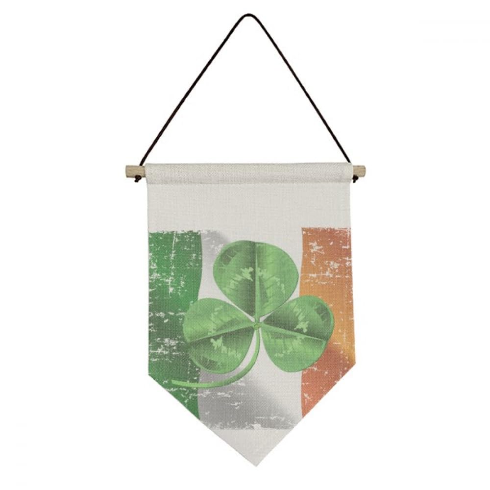 Drapeau national irlandais en toile verte pour habiller un mur blanc sans percer