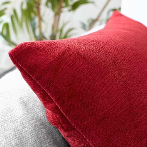 4. Bild von Encasa XO Chenille Kissenbezüge Set von 2 | Scarlet Red - (20"x20") (50x50 cm) | Dekorative Akzent Quadratische Wurfkissenbezüge Für Couch, Heimdekoration, Sofa