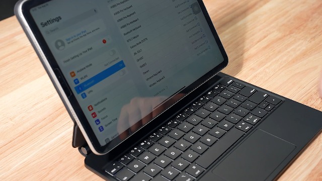 Amazon.com: Wenlaty for iPad Air 11 Inch Case with Keyboard (M2