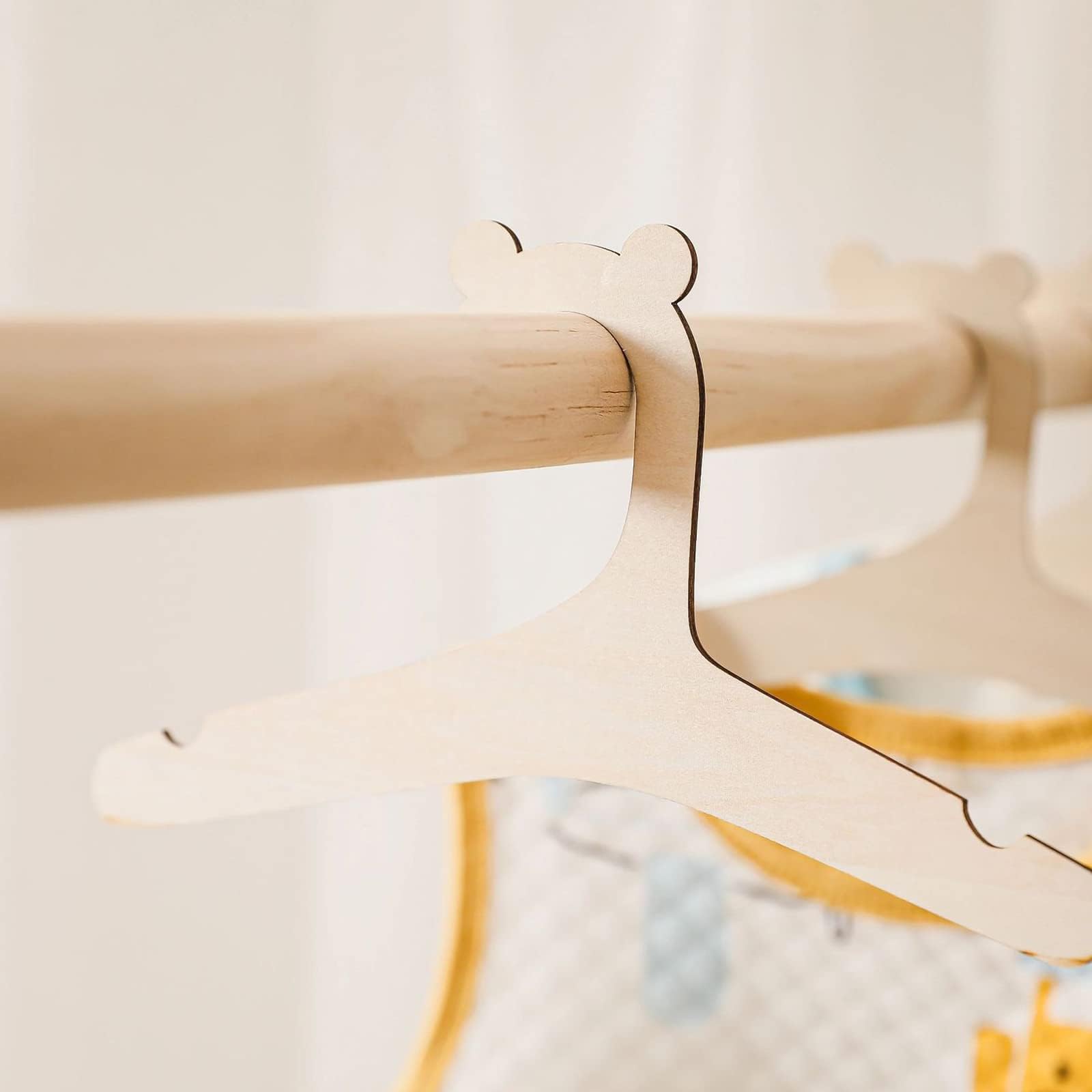 Grucce in legno per bambini a forma di orsetto antiscivolo salvaspazio