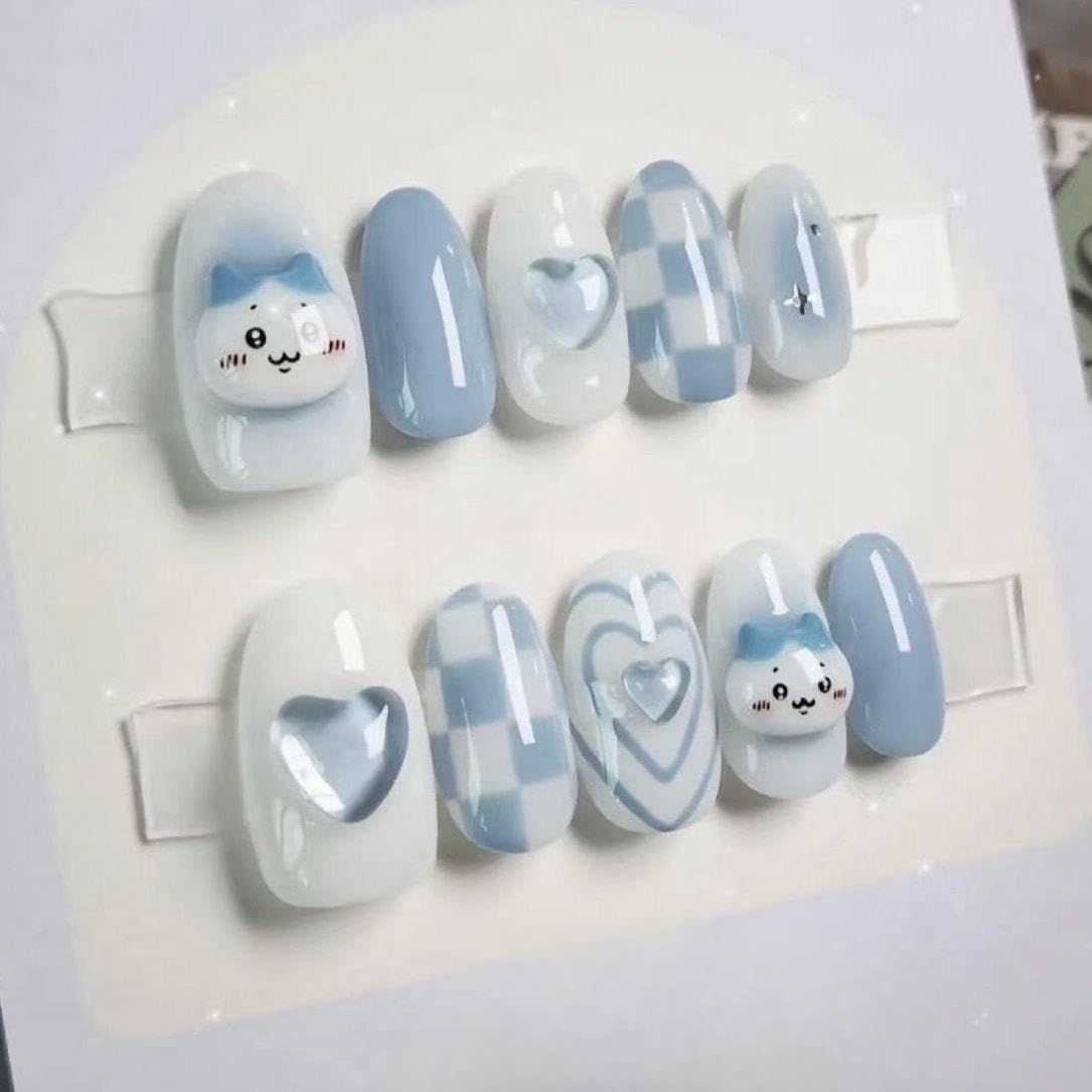 Amazon | ちいかわ ハチワレ ネイルチップ 手作り ミディアム ショート