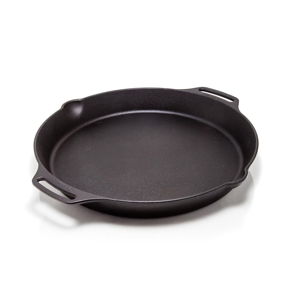 Petromax Gusseisen-Feuerpfanne mit Henkeln - Gusseisenpfanne, 40 cm | Pfanne für Induktion, Gas, Grill & Lagerfeuer - Schmorpfanne mit Antihafteffekt & Patina - Robuste Servierpfanne