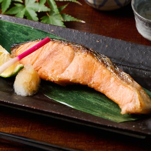 厚切り プレミアム銀鮭切身 1kg(500g×2パック)ギンザケ お弁当 おかず レシピ 焼き魚 ムニエル 冷凍 サケ さけ シャケ 切り身 魚 魚介 甘塩