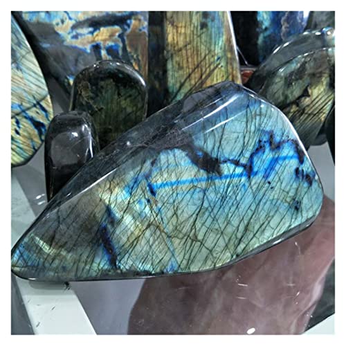 Labradorite brute grand format pour harmoniser l'ambiance de votre salon
