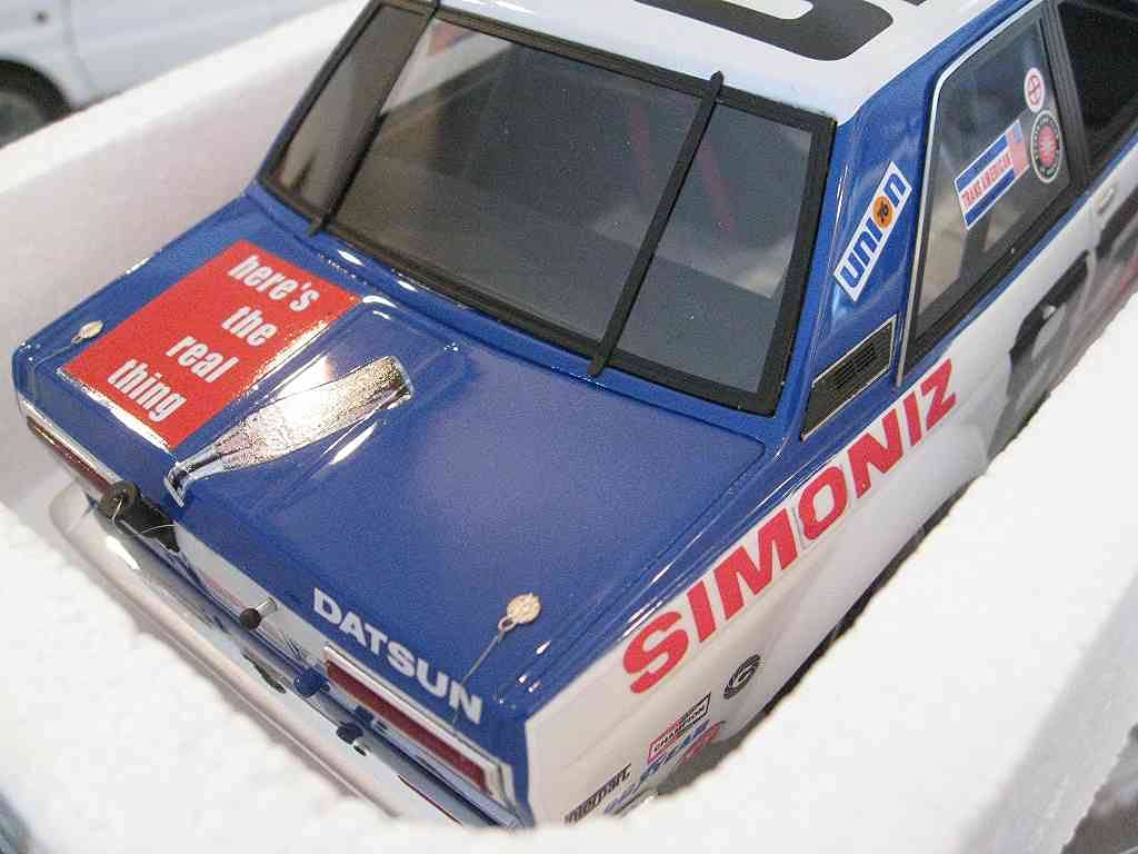 Amazon | Retro Motoring TSM1/18 BRE Datsun 510#85 ブルー/ホワイト