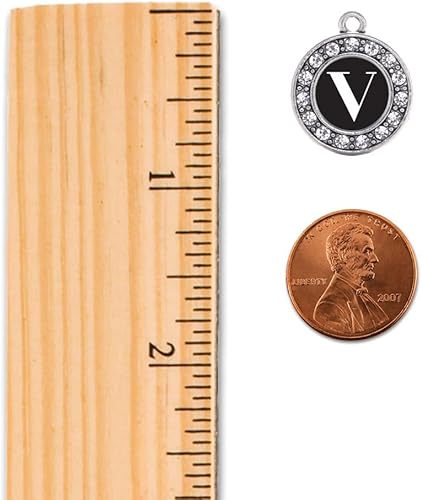 Miniatura 2 de Inspired Silver - My Vintage Initials - Adorno con dije de letra V - Adornos navideños de círculo plateado con joyas de circonita cúbica