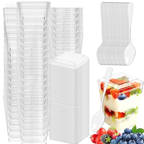 50Pcs Tasses à Dessert avec Cuillères Mini & Couvercle, 5oz/160ml Coupes Dessert, Gobelets Plastique Réutilisables, Verrines Transparents Carrés pour...