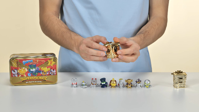 SUPERTHINGS Serie 3 Scatola di latta Gold – Contiene tutti i personaggi