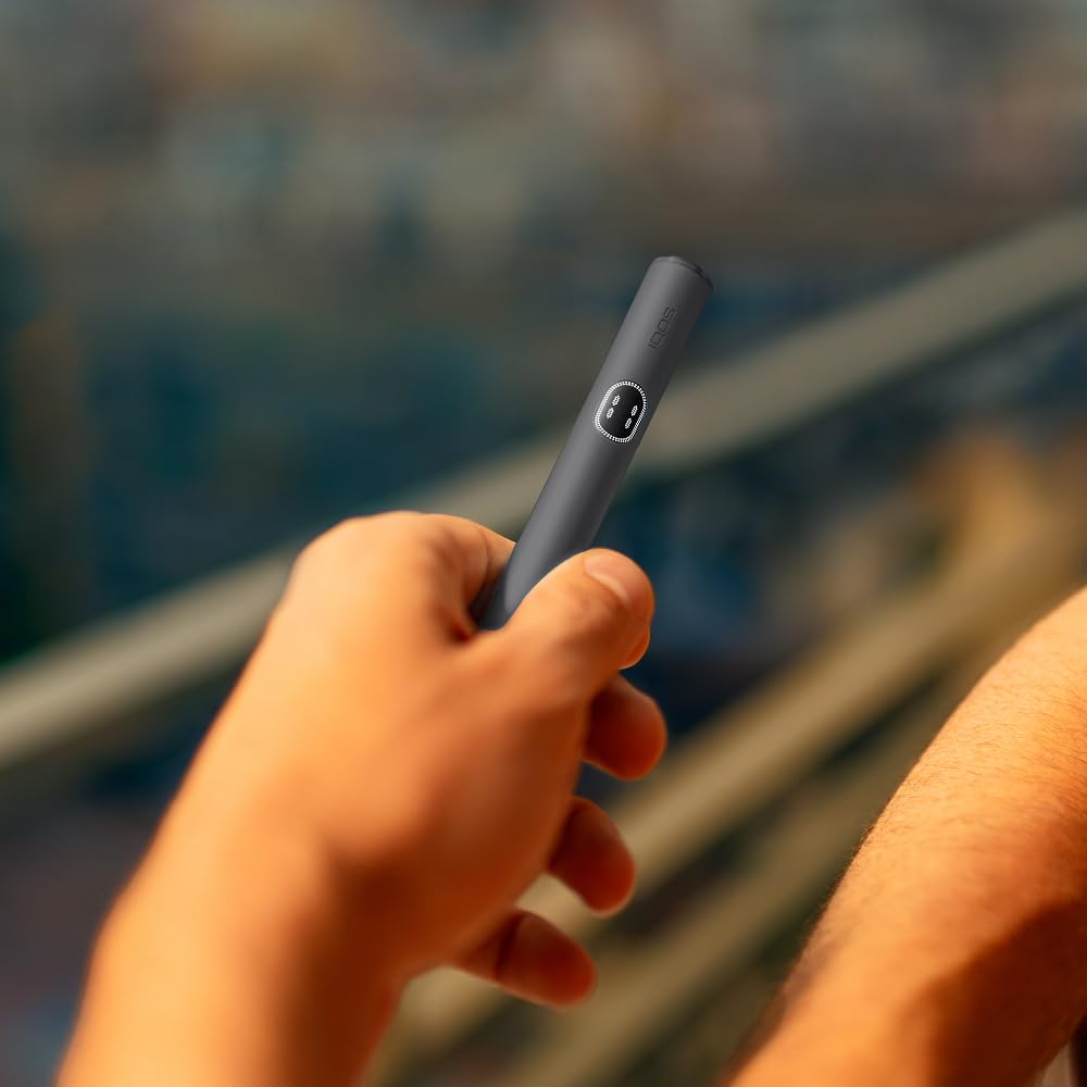 IQOS ILUMA i – riscaldatore di tabacco IQOS in Midnight Black | Riscaldatore di tabacco di IQOS come alternativa alla sigaretta
