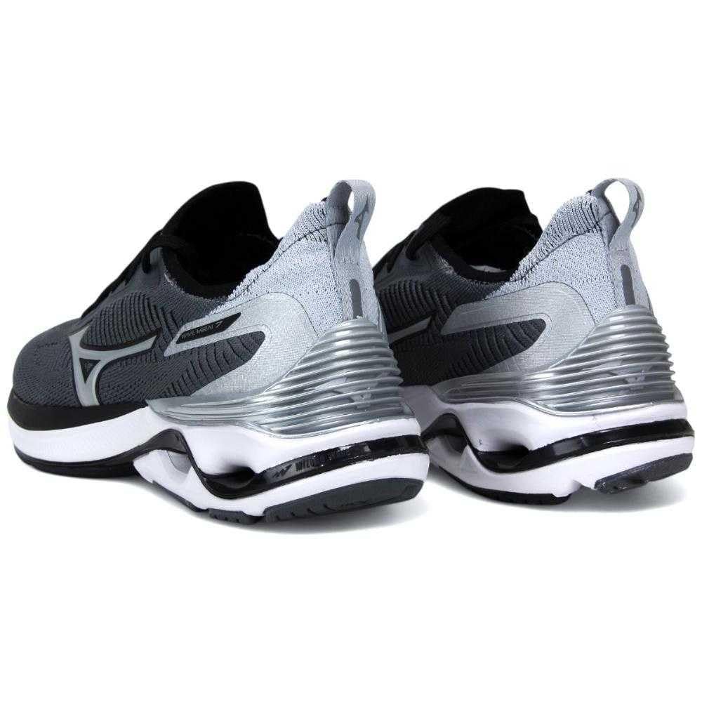 Tênis Masculino Mizuno Wave Mirai 7 em promoção! Veja a oferta e mais achadinhos de Tênis 4 Hoje é o melhor dia para comprar Tênis Masculino Mizuno Wave Mirai 7 com aquele preço maroto! Promoção! Aproveite a oferta! 4
