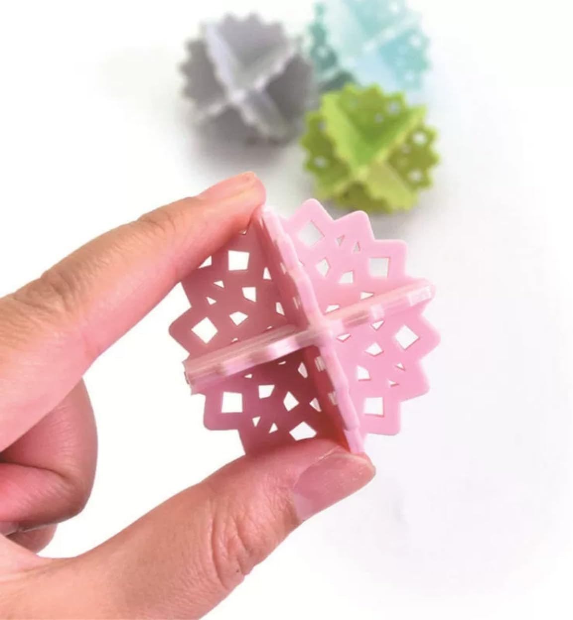 12PCS Colorful Laundry Washing Balls,Reusable Tangle-Free Eco-Friendly Laundry Scrubbing Balls Enhance Your Machine Cleaning Power