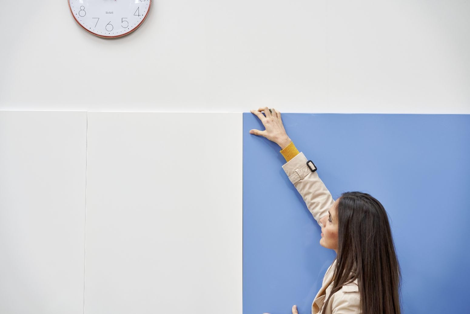 Rocada | Pizarra Blanca Magnética | Pizarra Blanca Sin Marco | Pizarra Imantada de Pared | Borrado en Seco | Bandeja para Rotuladores Incluida |55 x 75 cm
