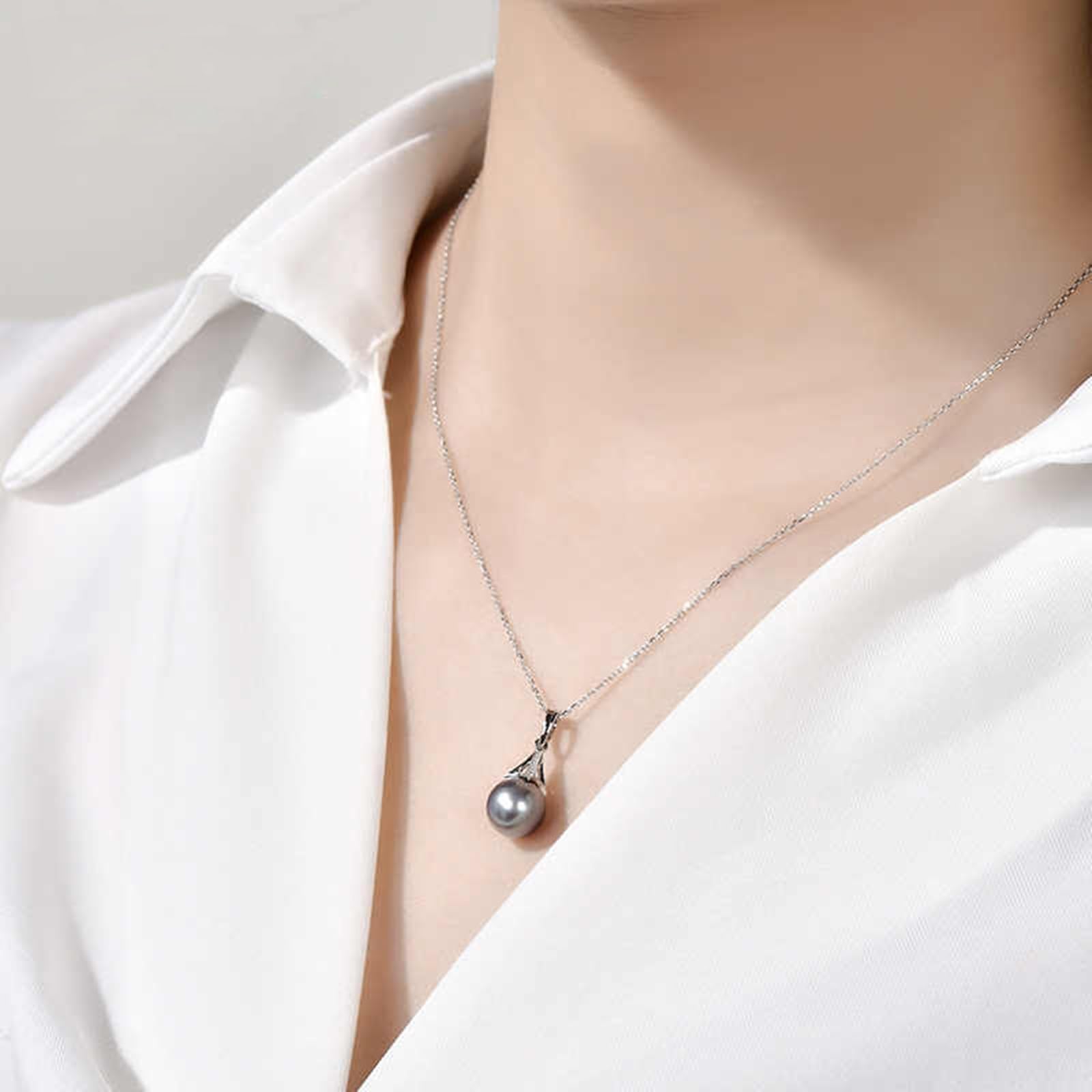 Chaîne en or blanc 18 carats avec pendentif en perle grise élégante de 8 à 9 mm avec diamant 0,06 carat, pour femme, Au750, véritable bijou personnalisé
