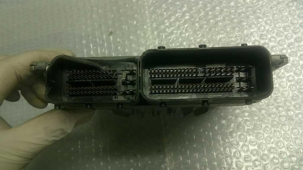 Engine ECM Electronic Control Module 3.0L Fits 11-13 Compatible with BMW 128i 7 614 359 7614359
