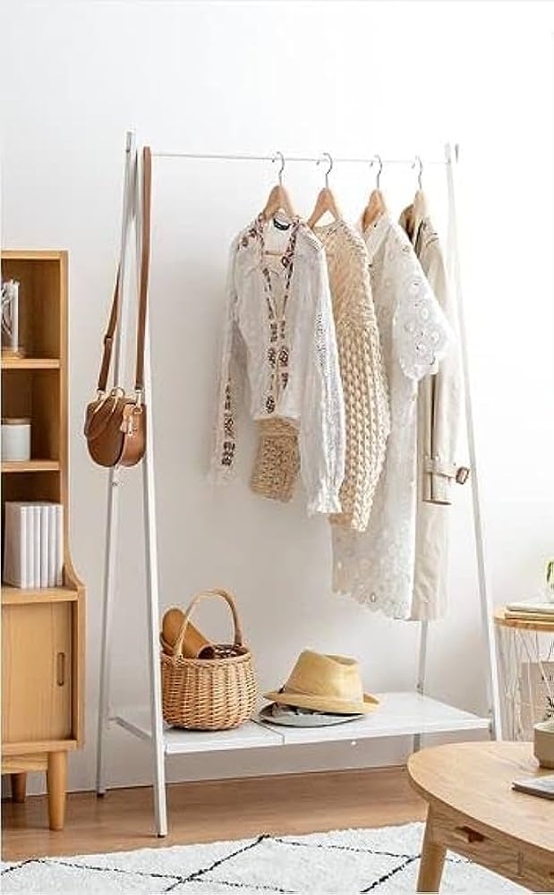 Amazon｜ハンガーラック おしゃれ 子供用 キッズ 伸縮 コート