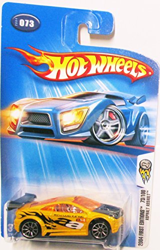 Hot Wheels 2004 First Editions Yellow Asphalt Assault miniatura 1