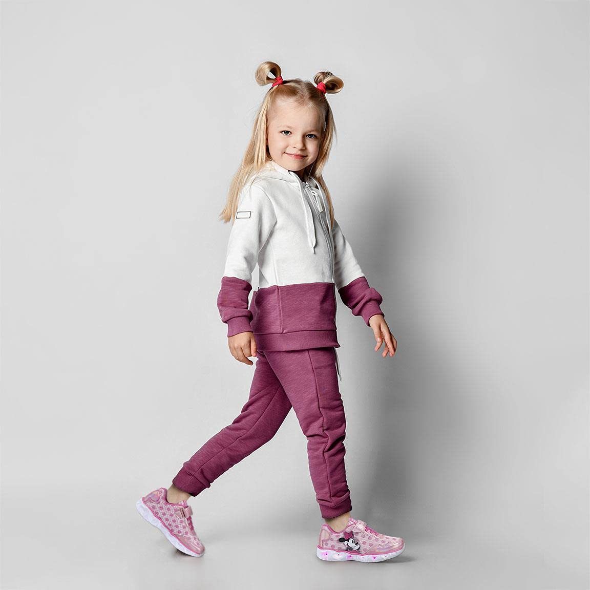 CERDÁ LIFE'S LITTLE MOMENTS Zapatillas con Luces Niña de Minnie - Licencia Oficial Disney Zapatillas con Luces Niña de Minnie - Licencia Oficial DisneyNiños