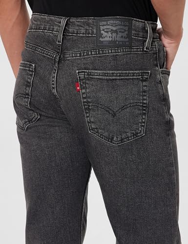 Image of Levi's Men's 505 Straight Fit Mid Rise Jeans