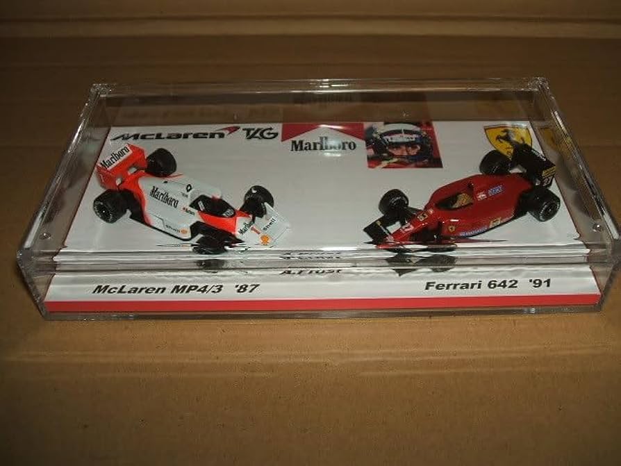 ブラーゴ レッドブル フェラーリ マクラーレン ケース付 3台セット Bburago 1:43 F1 2024 マクラーレン MCL38 メルセデスベンツ W15